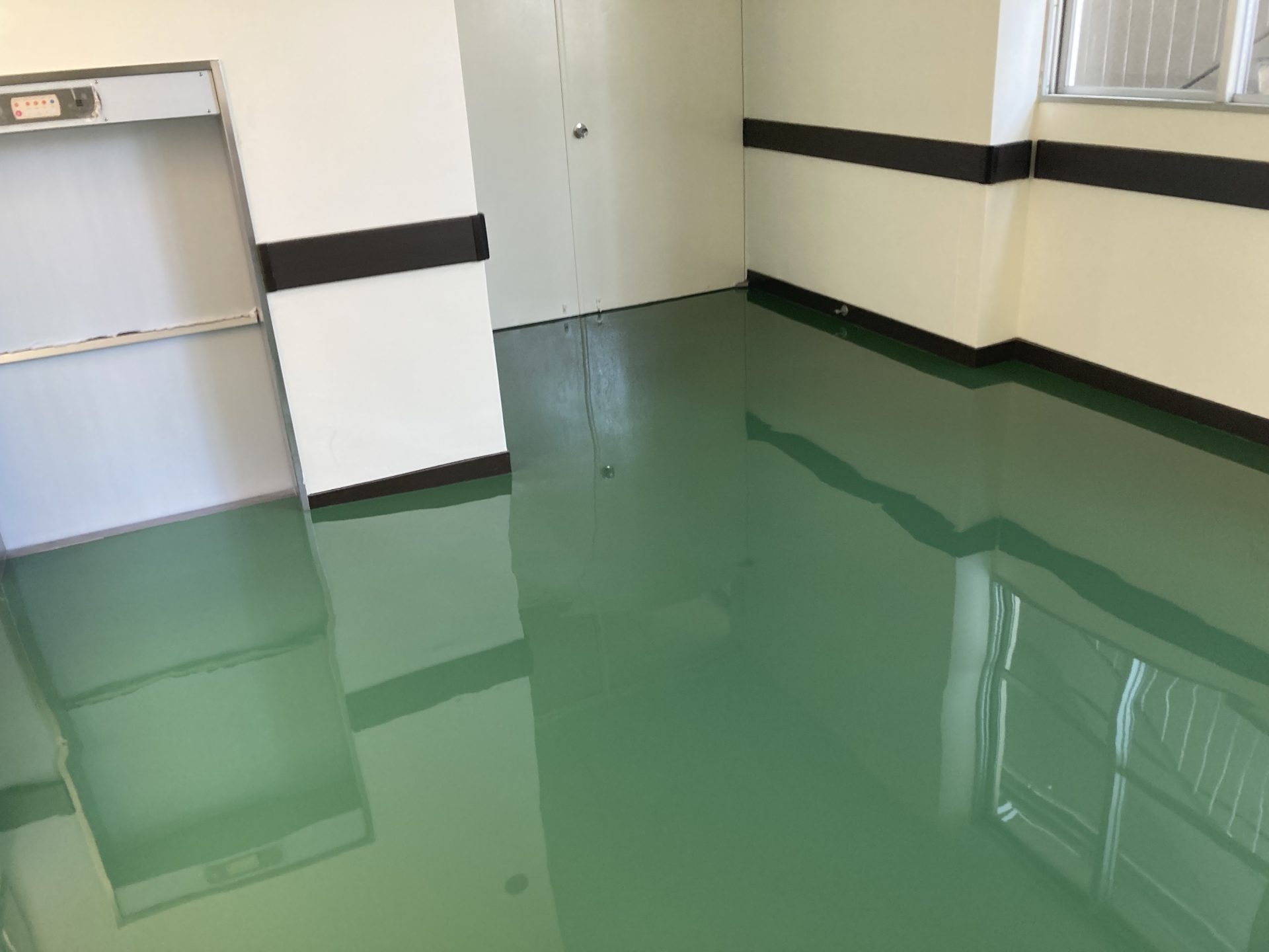 稲沢市　C中学校　給食室改修工事 | 塗床工事